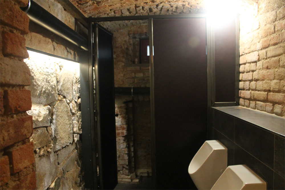 BistroToilette02 gallery