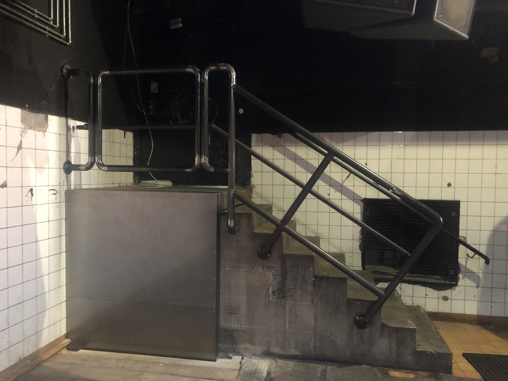 IfzRollstuhlLift02 gallery